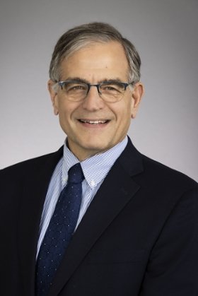 A headshot photo featuring Dr. Douglas Reifler, senior associate dean for professional formation and health humanities.
