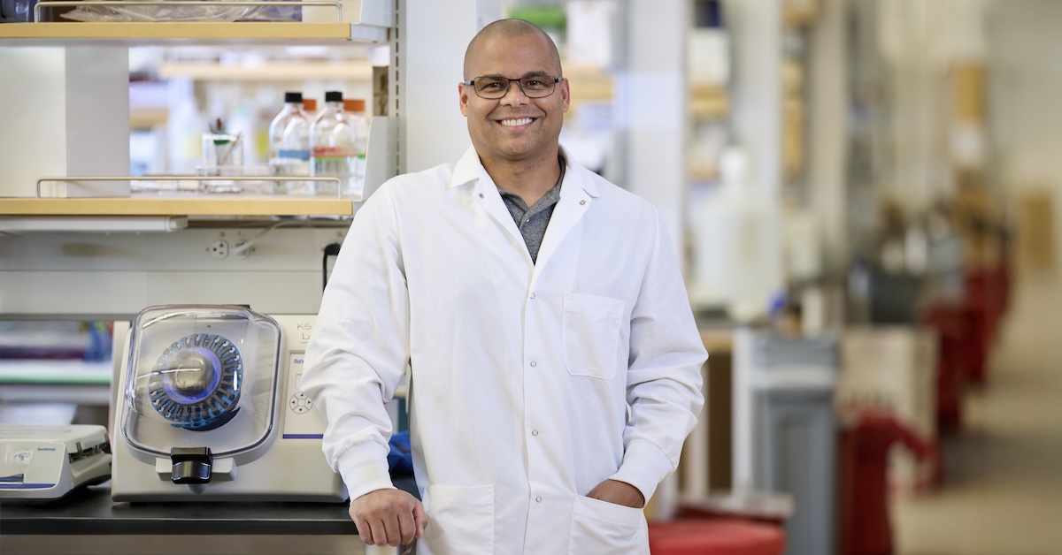 Dr. Silva pictured in his lab.
