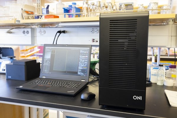 An image featuring the ONI Nanoimager Superresolution Microscope at CMSRU.